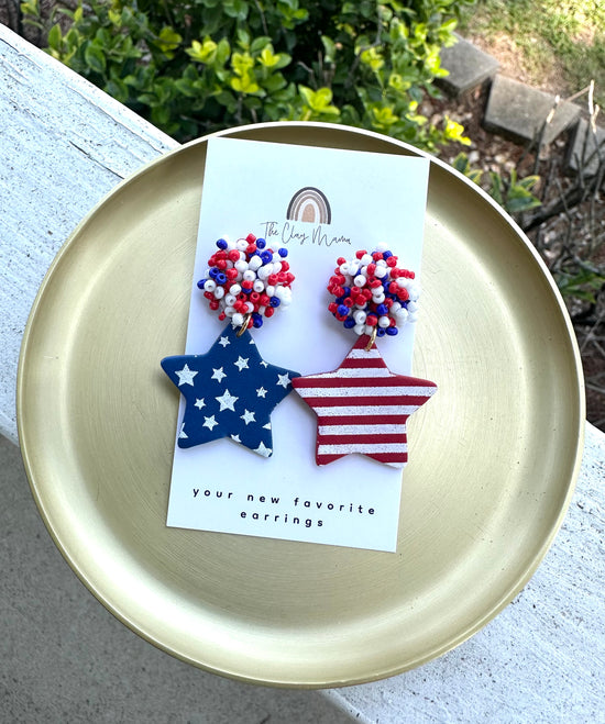 STARS AND STRIPES POM POMS